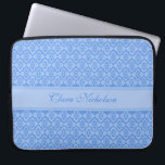 Couture inspiriert mit dem Namen blue 15 inch Lapt Laptopschutzhülle<br><div class="desc">Hübsches gemustertes Laptop-Gehäuse ist perfekt für jeden,  der Lieben hat,  um in der Stadt schick zu sein. Personalisieren Sie dieses Element mit Ihrem Namen. Dieses Beispiel lautet: "Clara Nicholson". Dieses einzigartige Muster wurde von Sarah Trett entworfen.</div>