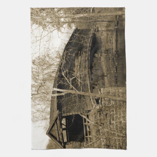 Covered Bridge Handtuch (Vertikal)