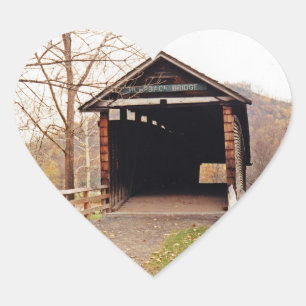Covered Bridge Herz-Aufkleber