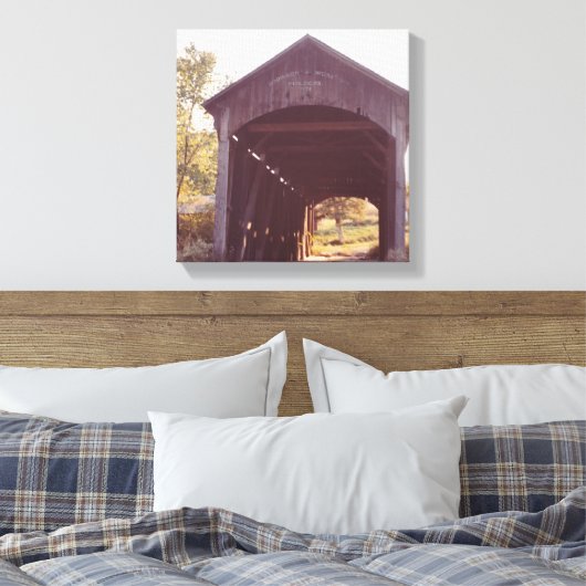 Covered Bridge Leinwanddruck (Insitu (Schlafzimmer))