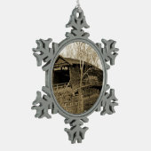 Covered Bridge Schneeflocken Zinn-Ornament (Links)