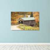 Covered bridge, Vermont, USA Leinwanddruck (Insitu (Holzboden))