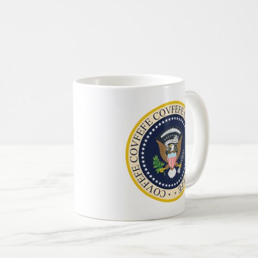 COVFEFE PRÄSIDENTENSiegel Kaffeetasse (VorderseiteRechts)