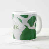 Cow Green und White Monogram Jumbo-Tasse (Vorderseite Rechts)