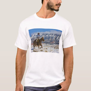 Cowboy auf Pferd mit Lederschäften T-Shirt