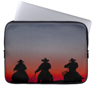 Cowboy bei Sonnenuntergang Laptopschutzhülle
