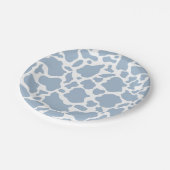 Cowboy Birthday Party Blue Cow Print Pappteller (Schrägansicht)
