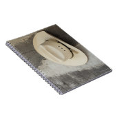 Cowboy-Hut an der Wand der Blockhütte Notizblock (Rechte Seite)