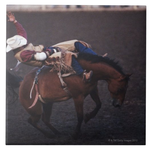 Cowboy in einem Rodeo 2 Fliese (Vorderseite)