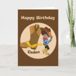 Cowboy Kids Custom Hispanic Boy Happy Birthday Karte<br><div class="desc">Eine niedliche individuelle Cowboy-Geburtstagskarte mit einem hispanischen oder afroamerikanischen Bauernkind,  das sich gegen einen riesigen Cowboy lehnt und seinen braunen Hut mit einem gelben Stern kippt. Ein großartiges Landesgeschenk personalisiert mit ihrem Namen.</div>