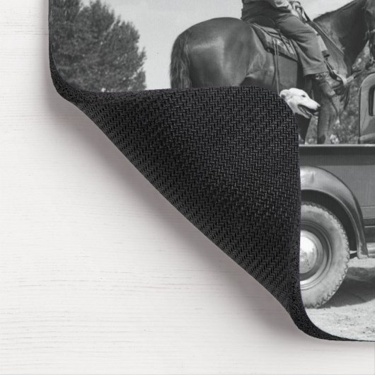 Cowboy mit Pferd in einem LKW Mousepad (Ecke)