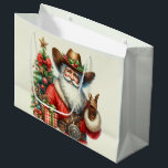Cowboy Santa Christmas Tree Santa Anzug Cowboy Hat Große Geschenktüte<br><div class="desc">Für den Western Typ oder Gal,  hier ist die perfekte Geschenktasche mit einem Western gekleidet Weihnachtsmann. Sieht aus,  als wäre er diesmal im Wohnzimmer am Weihnachtsbaum mit Geschenken. Vielleicht verließ er etwas für die Person,  für die Sie diese Tasche kaufen</div>