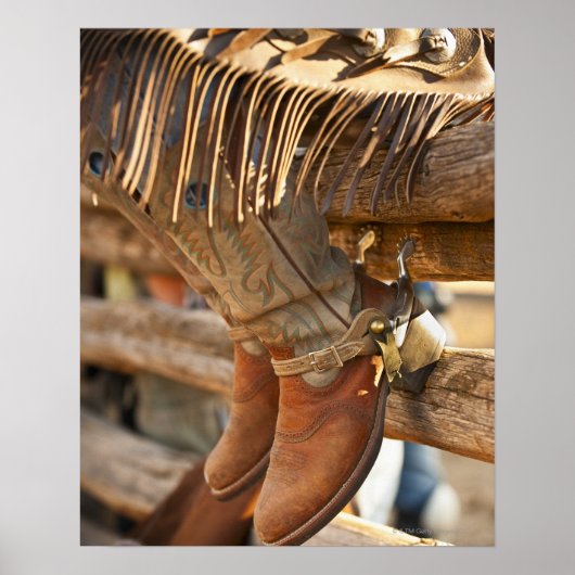Cowboy Stiefel auf Zaun 2 Poster (Vorne)