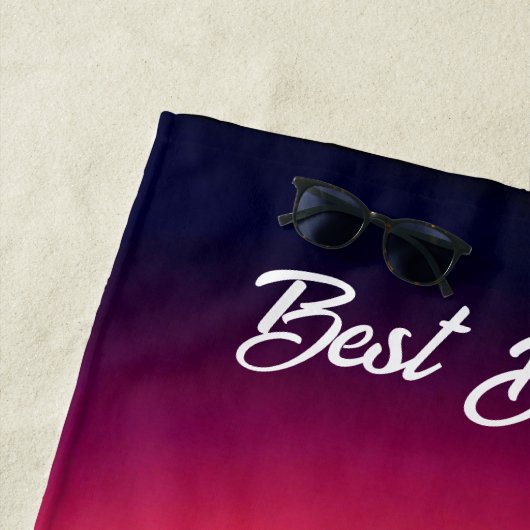 Cowboy und Britin bei sonniger Hochzeit Strandtuch (Beispiel)