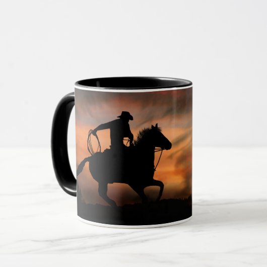 Cowboy und Pferd bei Sonnenuntergang Tasse (Vorderseite Links)