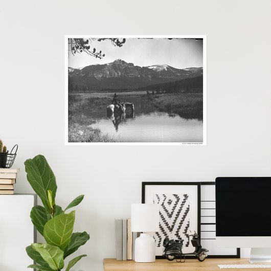 Cowboy und Pferd im Teich Poster (Heimbüro)