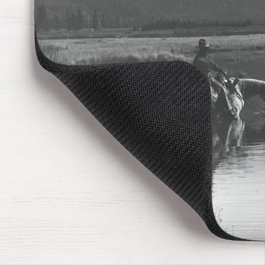 Cowboy und Pferd in einem Teich Mousepad (Ecke)