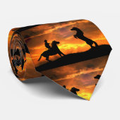 Cowboy und Wild-Stallion-Krawatte Krawatte (Gerollt)