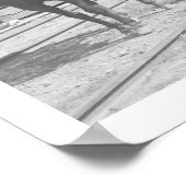 Cowboys bei Pferden, die vor einem Zug posieren Poster (Ecke)