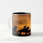 Cowboys Pferde und Steer Country Western gequält Zweifarbige Tasse (Vorderseite Links)