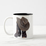 Cowboystiefel und Hut Zweifarbige Tasse<br><div class="desc">Cowboystiefel und Hut.  frontiernow.com</div>