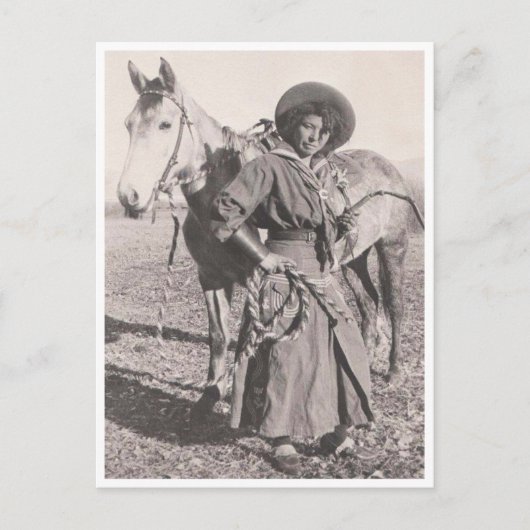 Cowgirl in der Reitgewohnheit der 1880er Postkarte (Vorderseite)