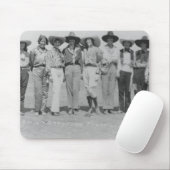 Cowgirls an Cheyenne-Grenztagen, 1929. Mousepad (Mit Mouse)