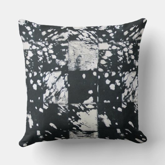 Cowhide Schwarz-Weiß-Patchwork-Muster Print Kissen (Rückseite)
