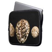 Cowrie Cones 2 Laptop-Sieb Laptopschutzhülle (Vorderseite Links)