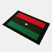 Cowrie-Muschel und Red Black Green Crochet Print a Fußmatte (Schrägansicht)