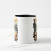 Coyote bei Sunrise Lake Reflection Tasse (Zentrum)