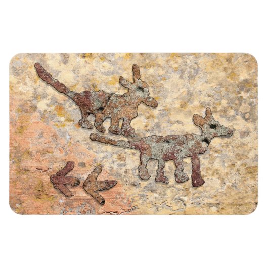 Coyotes Petroglyphen in Arizona Magnet (Horizontal)