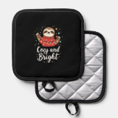 Cozy And Bright Sloth Christmas Lights (4) Topflappen (Vorderseite/Rückseite)