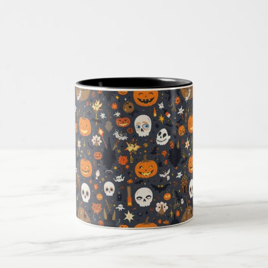 Cozy Black Background Ghost & Pumpkin All-Over Pat Zweifarbige Tasse (Mittel)