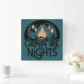 Cozy Campfire Nights Rustic Outdoor Adventure Quadratische Wanduhr (Zuhause)