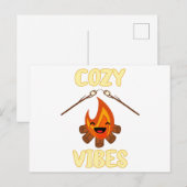 Cozy Campfire Vibes Roasting Marshmallows for Smor Postkarte (Vorne/Hinten)
