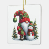 Cozy Christmas Gnome Art – Festive Holiday Keramikornament (Links)