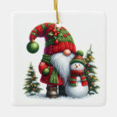 Cozy Christmas Gnome Art – Festive Holiday Keramikornament (Vorderseite)