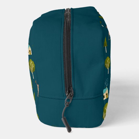 Cozy Forest Cabin and Animals Waschbeutel (Rechts)