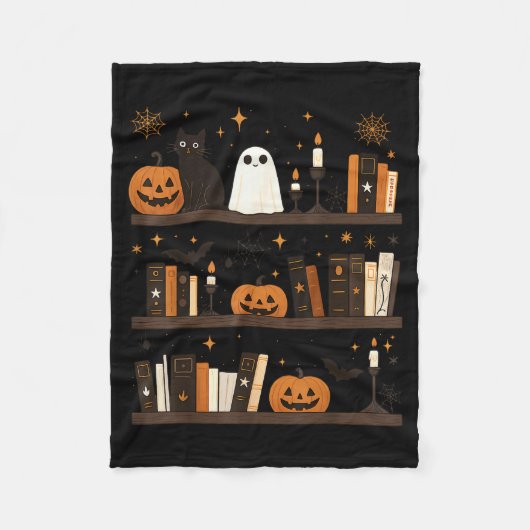 Cozy Halloween Bookshelf Ghost Pumpkin Bookish Boo Fleecedecke (Vorderseite)