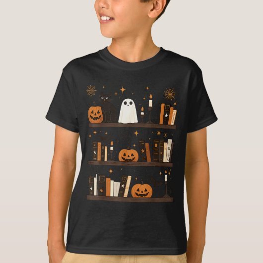 Cozy Halloween Bookshelf Ghost Pumpkin Bookish Boo T-Shirt (Vorderseite)