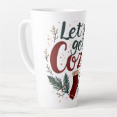 Cozy Holiday Pine Berry Lettering Milchtasse (Linke Ecke)