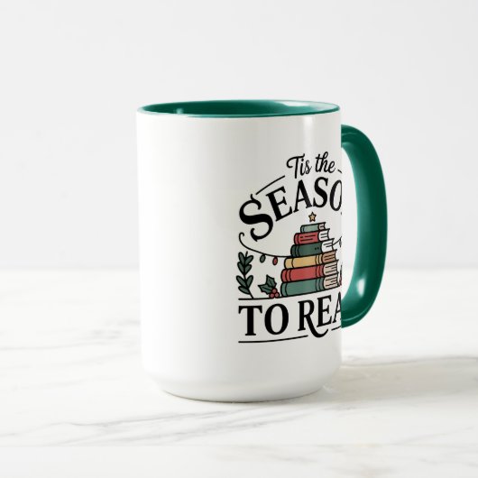Cozy Holiday Reading Stack Tasse (VorderseiteRechts)