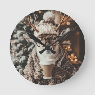 Cozy Reindeer Wall Clock with Coffee - Festive Win Runde Wanduhr
