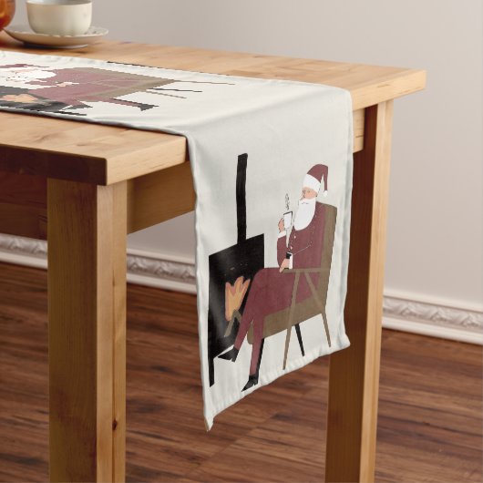 Cozy Santa Fireplace Pattern Holiday Table Runner Großer Tischläufer (Beispiel)