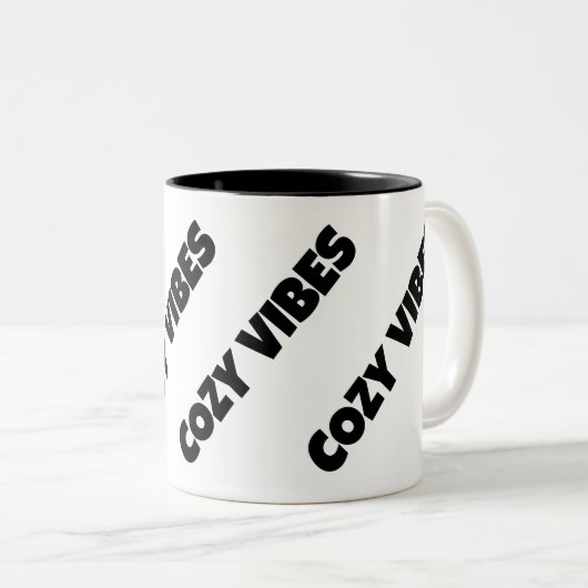 COZY VIBES ZWEIFARBIGE TASSE (VorderseiteRechts)