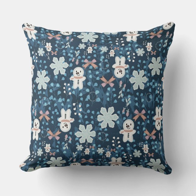 Cozy Whimsical Holiday Throw Pillow Kissen (Vorderseite)