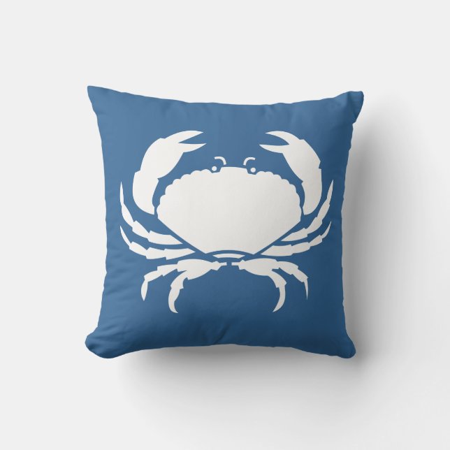 CRAB WHITE auf blauem Kissen (Vorderseite)