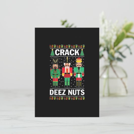 Crack Deez Nuts Funny Christmas Einladung (Stehend Vorderseite)