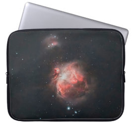 Cradle of Stars: Radiant Heart of the Orion Nebula Laptopschutzhülle